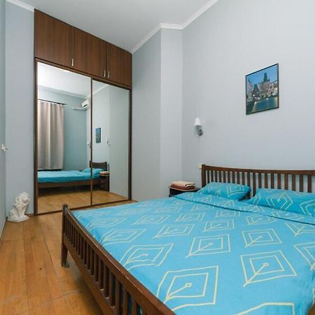 Apartments In Center Metro Olimpiyskay Velyka Vaselkivska Street Kiev Esterno foto